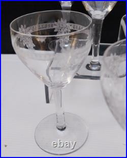 SAINT-LOUIS 10 Verres à Vin en CRISTAL Gravé H 13 cm Modèle COLI 1920