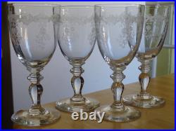 SAINT LOUIS 4 ANCIENS VERRES A VIN CRISTAL MODELE GRAVURE LOUISE 1293 ht 14,5 cm