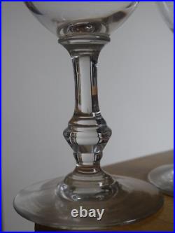 SAINT LOUIS 4 ANCIENS VERRES A VIN ROUGE CRISTAL GRAVURE STYLE EMPIRE ht 13 cm