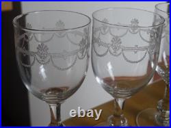 SAINT LOUIS 4 ANCIENS VERRES A VIN ROUGE CRISTAL GRAVURE STYLE EMPIRE ht 13 cm