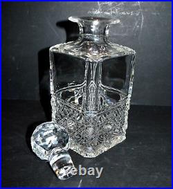 SAINT-LOUIS Carafe à whisky Diamant Pierreries en cristal taillé signé 25cm SAINT-LOUIS Carafe à whisky Diamant Pierreries en cristal taillé signé 25cm