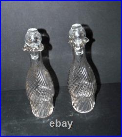 SAINT-LOUIS Huilier Vinaigrier en cristal moulé bambou torse signé 1900 SAINT-LOUIS Huilier Vinaigrier en cristal moulé bambou torse signé 1900