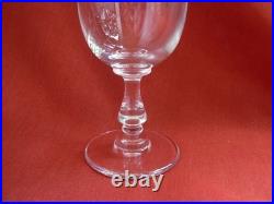 SAINT LOUIS, LUCRECE, SERIE DE 6 VERRES A VIN EN CRISTAL, SIGNES, EPOQUE XXème
