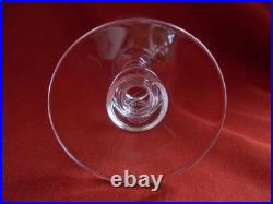 SAINT LOUIS, LUCRECE, SERIE DE 6 VERRES A VIN EN CRISTAL, SIGNES, EPOQUE XXème