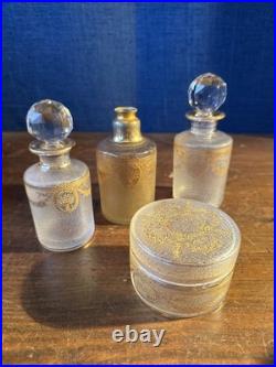 SAINT-LOUIS Lot 3 Flacons toilette + Poudrière CRISTAL givré doré Louis XVI