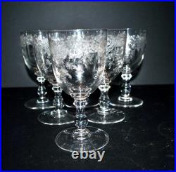 SAINT-LOUIS Lot 6 verres à vin Décor rocaille fleurs gravé à l'acide 1920 H13