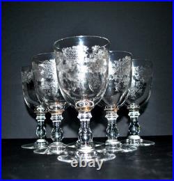 SAINT-LOUIS Lot 6 verres à vin Décor rocaille fleurs gravé à l'acide 1920 H13
