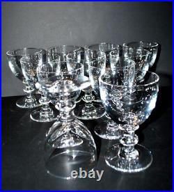 SAINT-LOUIS Lot de 11 Verres à vin TRIANON en cristal uni 2e choix H12cm