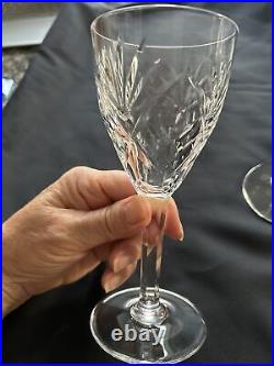 SAINT LOUIS Modèle CHANTILLY 5 Grands Verres à Vin Cristal 17,5 cm Signés 1960