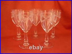 SAINT LOUIS, SAPHO, SERIE DE 5 VERRES A EAU EN CRISTAL GRAVE, FIN XIX-DEBUT XXème