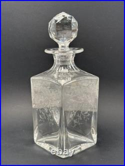 SAINT LOUIS Superbe Carafe en Cristal Gravé et Taillé Whisky