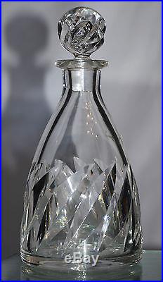ST. LOUIS CARAFE en cristal taillé, modèle BIDASSOA SIGNE
