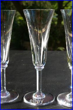 ST LOUIS CERDAGNE 6 Flûtes à Champagne en cristal taillé H 18,8cm ST LOUIS CERDAGNE 6 Flûtes à Champagne en cristal taillé H 18,8cm