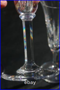 ST LOUIS CERDAGNE 6 Flûtes à Champagne en cristal taillé H 18,8cm ST LOUIS CERDAGNE 6 Flûtes à Champagne en cristal taillé H 18,8cm