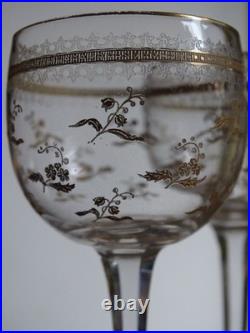 Saint Louis 4 Anciens Verres A Aperitif Cristal Gravure Duna Rehausser A L'or