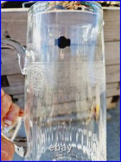 Saint Louis Ancienne Grande Carafe Pichet Cristal Taillé Et Gravé Signé TBE Saint Louis Ancienne Grande Carafe Pichet Cristal Taillé Et Gravé Signé TBE