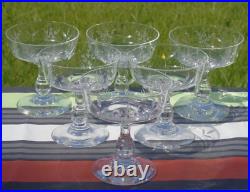 Saint Louis Service de 6 coupes à champagne en cristal taillé. Début Xxe s