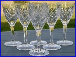 Saint Louis Service de 6 verres à vin rouge en cristal taillé modèle Chantilly
