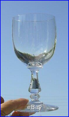 Saint Louis Service de 6 verres à vin rouge en cristal taillé, modèle Lucrèce