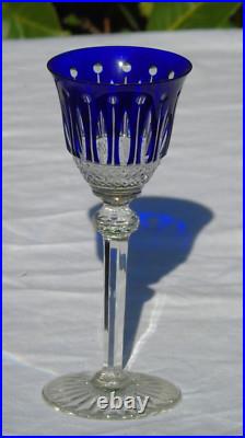 Saint Louis Verre en cristal doublé modèle Tommy Couleur bleu H 16,5 cm
