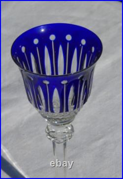 Saint Louis Verre en cristal doublé modèle Tommy Couleur bleu H 16,5 cm