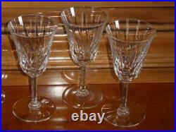 Saint Louis modèle Cerdagne 5 verres à vin en cristal Saint louis SUPERBE Saint Louis modèle Cerdagne 5 verres à vin en cristal Saint louis SUPERBE