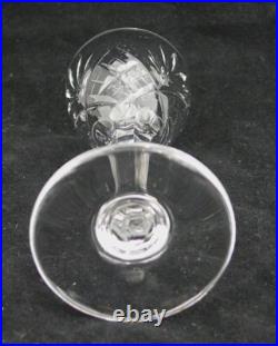 Saint Louis modèle Chantilly, 12 verres 11,7 cm, cristal, excellent état, signés Saint Louis modèle Chantilly, 12 verres 11,7 cm, cristal, excellent état, signés