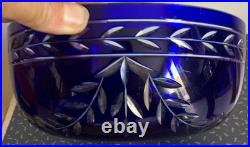 Saladier En cristal Bleu Baccarat Ou Saint Louis Saladier En cristal Bleu Baccarat Ou Saint Louis