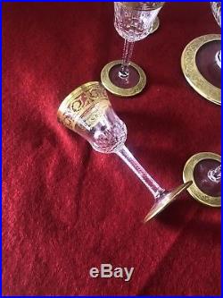 Sept Verre à Liqueur Et Carafe en cristal de Saint Louis modèle Thistle