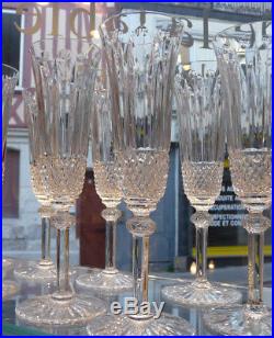 Série de 11 flutes champagne cristal taillé Saint-Louis modèle Tommy 20,4cm