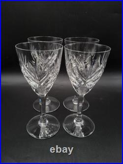 Série quatre verres à eau cristal soufflé taillé Saint-Louis modèle Chantilly