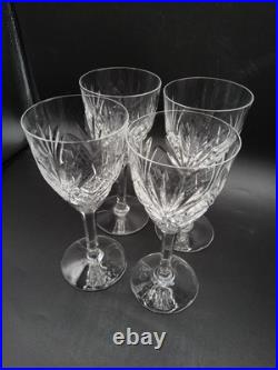 Série quatre verres à eau cristal soufflé taillé Saint-Louis modèle Chantilly