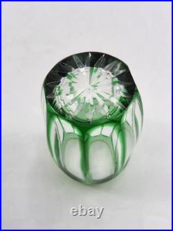 Série trois gobelets cristal double coloré vert taillé de Saint-Louis Art Déco