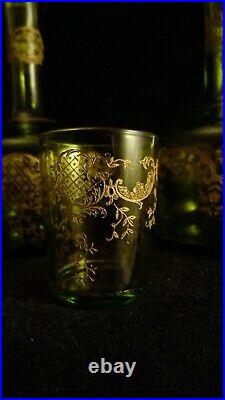 Service à liqueur 2 carafes 3 verres couleur vert cristal de St Louis doré Talma