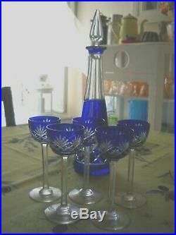Service à liqueur en cristal couleur bleue St Louis modèle Massenet