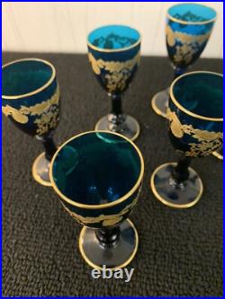 Service à liqueur modèle'Nostalgie' cristal Saint Louis (prix pour 7 pièces)