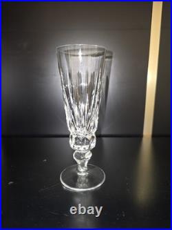 Service de 36 verres en cristal Saint-Louis modèle Guernesey signé