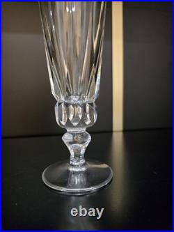 Service de 36 verres en cristal Saint-Louis modèle Guernesey signé
