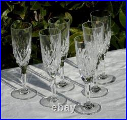 Service de 6 flûtes à champagne en cristal de Saint Louis modèle Monaco Signées