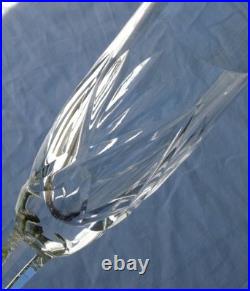 Service de 6 flûtes à champagne en cristal de Saint Louis modèle Monaco Signées