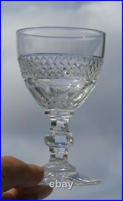 Service de 6 verres en cristal de Saint Louis modèle Trianon Haut. 9,8 cm signés