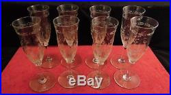 Service de 8 flutes à champagne en cristal de Saint Louis à décor de muguet, XIX