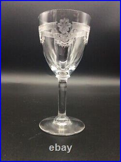 Service de six verres à vin blanc cristal soufflé gravé Saint-Louis modèle Manon