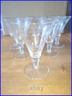 Six verres à eau en cristal décor de fleurs et frise dlg Baccarat St Louis