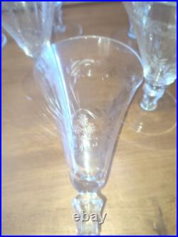 Six verres à eau en cristal décor de fleurs et frise dlg Baccarat St Louis