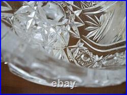 St Louis ou Baccarat Grande Coupe sur pied cristal Taillé 22 x Ht. 20 cm