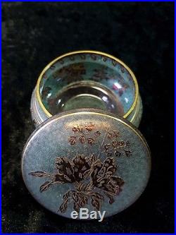 Superbe Bonbonnière en cristal dégagé à l'acide signé St Louis XIXe Siècle