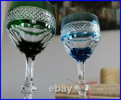 Trianon Saint Louis cristal. 2 verres à vin du Rhin / Roemer. Bleu ciel & vert