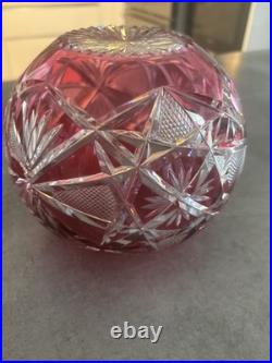 Vase Boule En Cristal Doublé Rouge De Saint-louis Numéro 12 Taillé Main