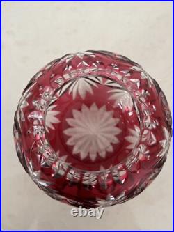 Vase rouge boule en cristal de Saint Louis modèle1